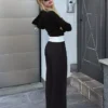 Απαλό παντελόνι με Wide Leg πόδια Απαλό παντελόνι με Wide Leg πόδια