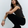 Ασύμμετρο κορμάκι με λουράκια και πτυχώσεις