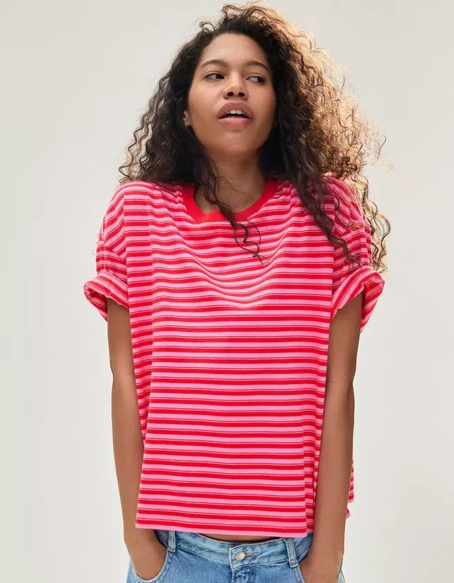 Boxy Fit T-shirt with stripes and wide neckline – T-shirts Boxy Fit T-shirt with stripes and wide neckline – T-shirts
