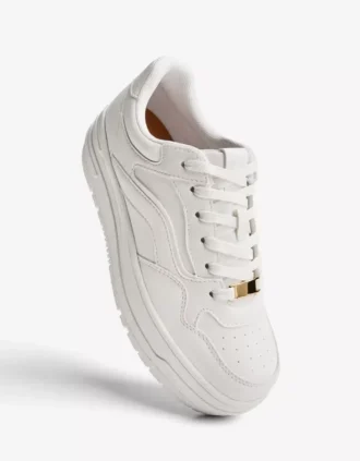 Παπούτσια με παχιά σόλα – Sneakers