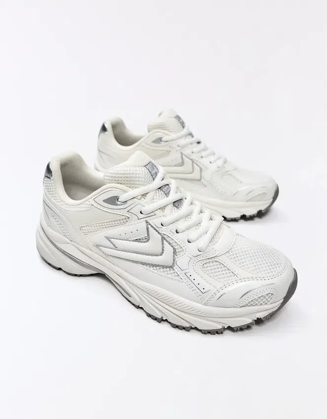 Πολυτελή Sneakers Πολυτελή Sneakers